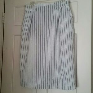 I tag Norton McNaughton Skirt Size 14
